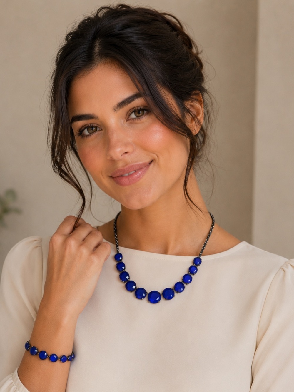 Fossil Drama Blue Glass Collar Bibb Necklace and Bracelet